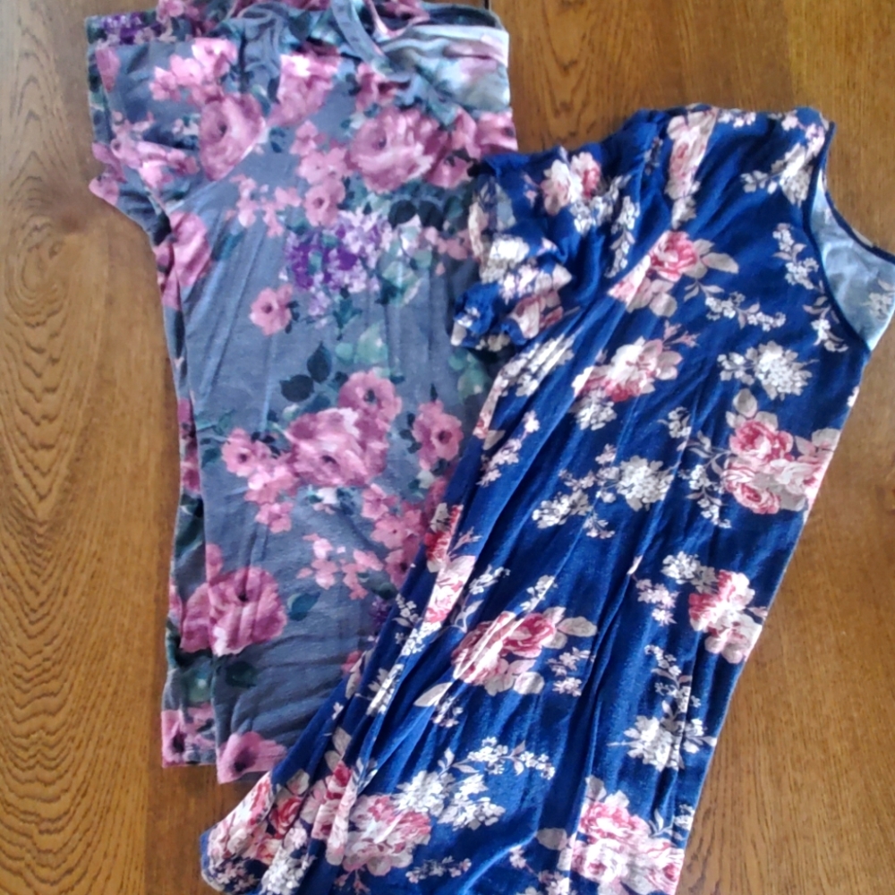 2 Woman's Floral Tops